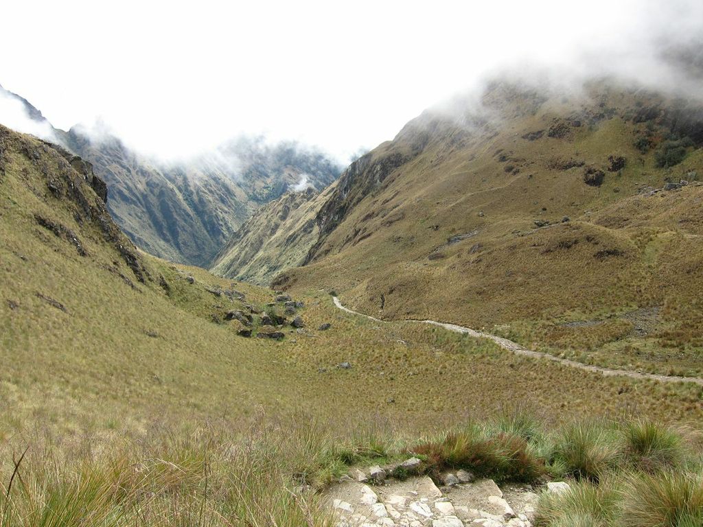 the descent from dead woman's pass